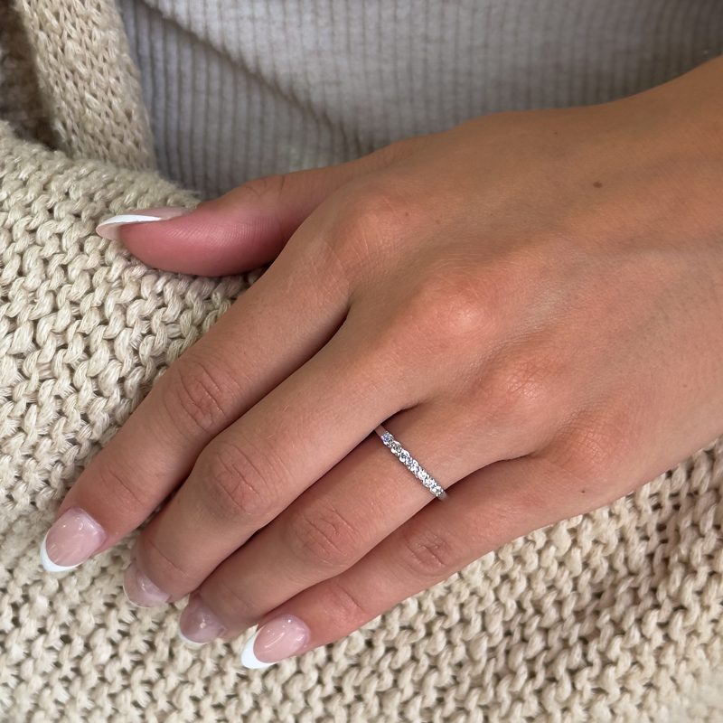 White Gold Seven Lab Grown Diamond Shared Prong Ring (1/4ctw)