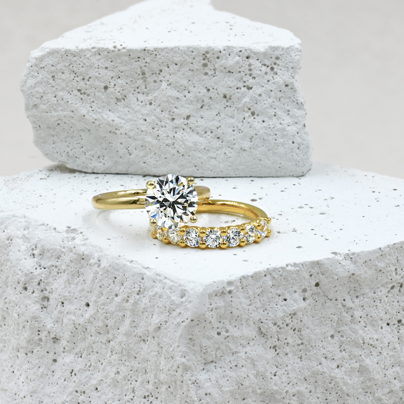 Yellow Gold Classic Shared Prong Band (1ctw)