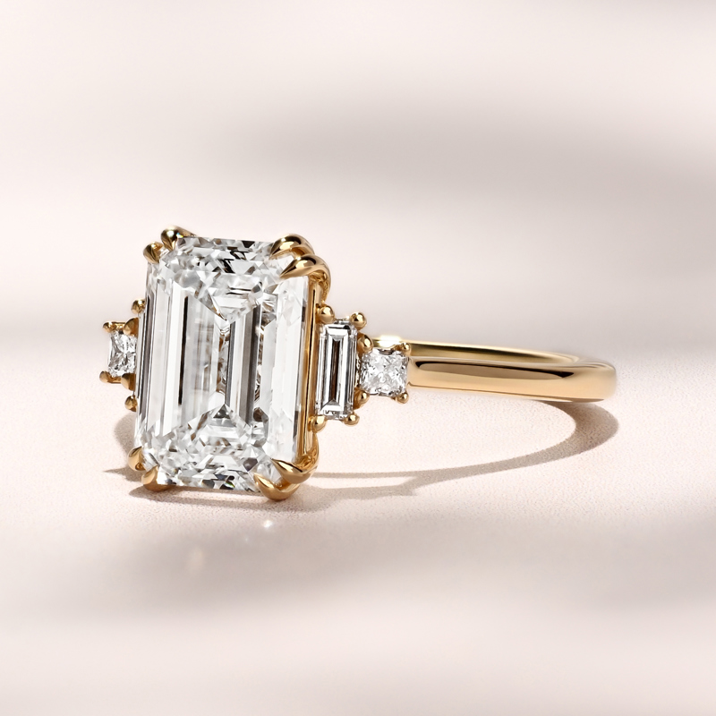 Amelia Ring | 3.10ct Emerald Lab Grown Diamond