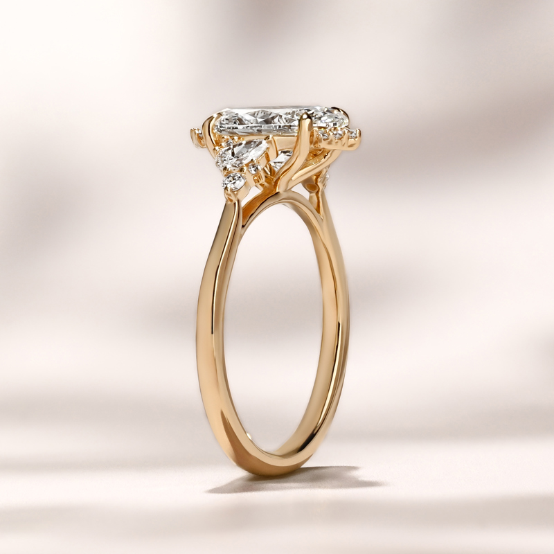 Comice Ring | 2.10ct Oval Lab Grown Diamond