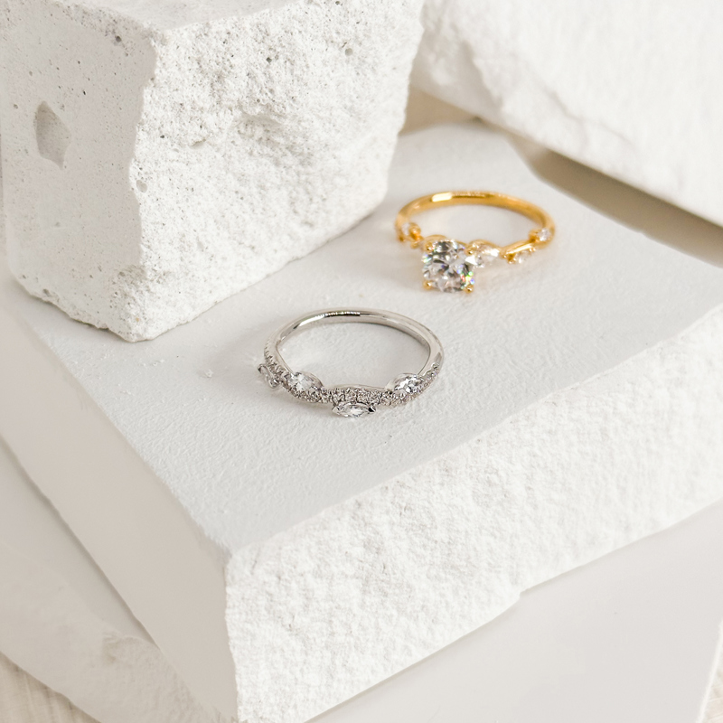 Platinum Twisting Vine & Rounds Ring (1/2ctw)
