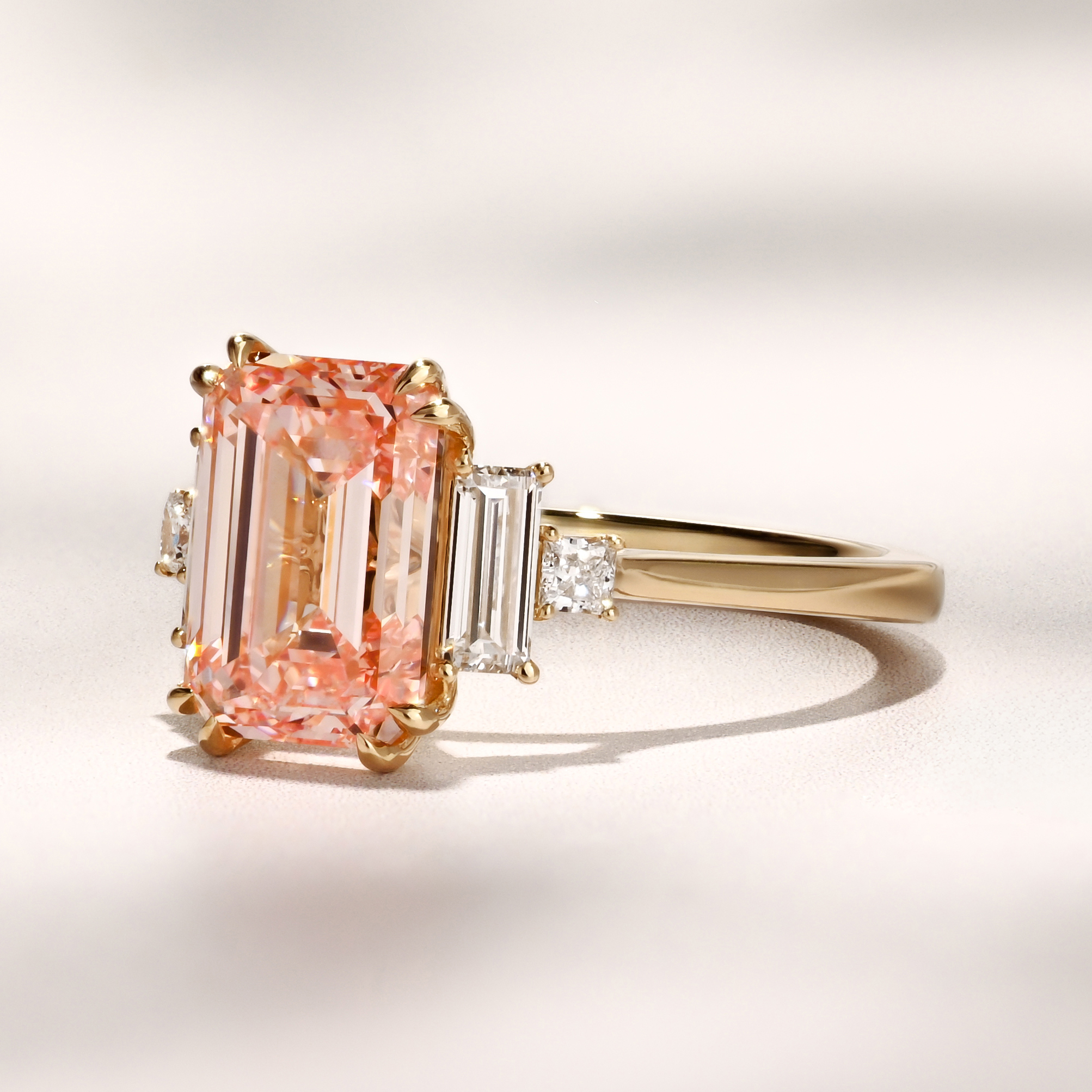 Amelia Ring I 3.08ct Elongated Cushion Pink Lab Grown Diamond