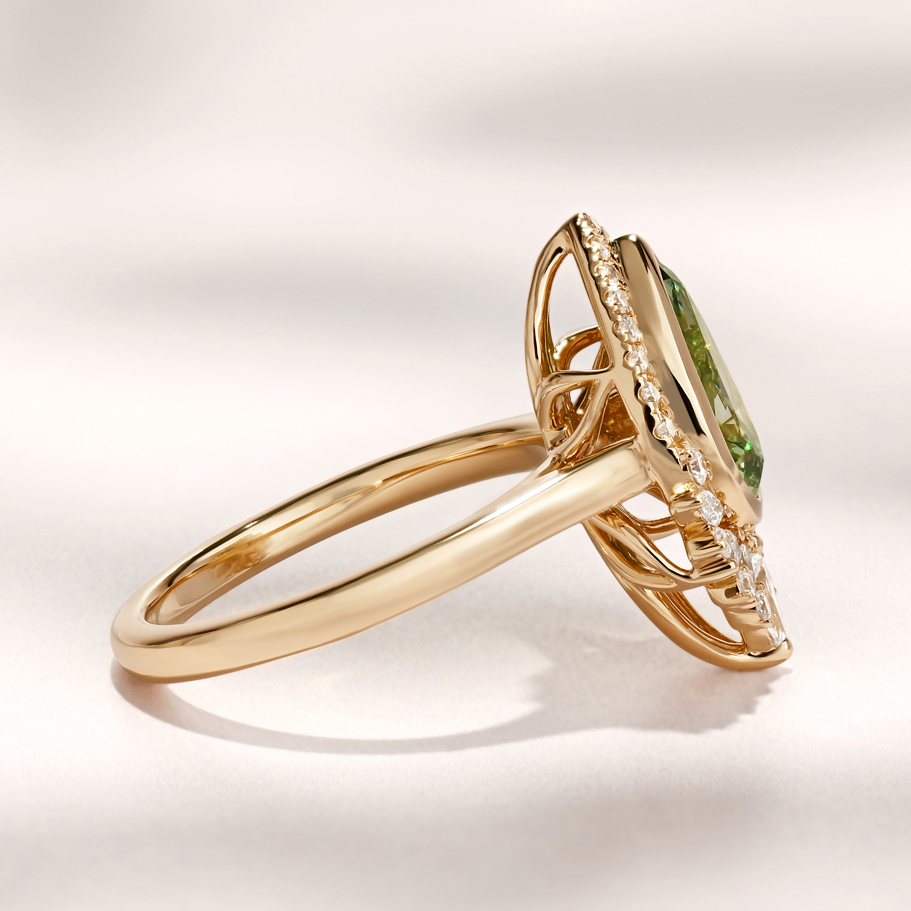 Isadora Ring | 1.59ct Pear Green Lab Grown Diamond