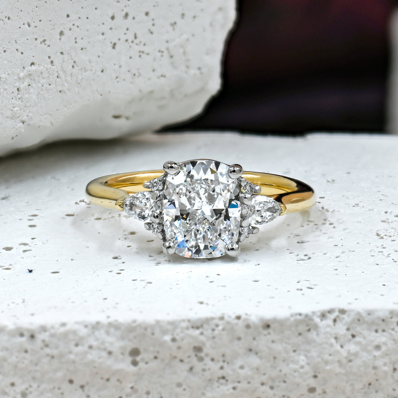 Analia 1-3/4ct Elongated Cushion