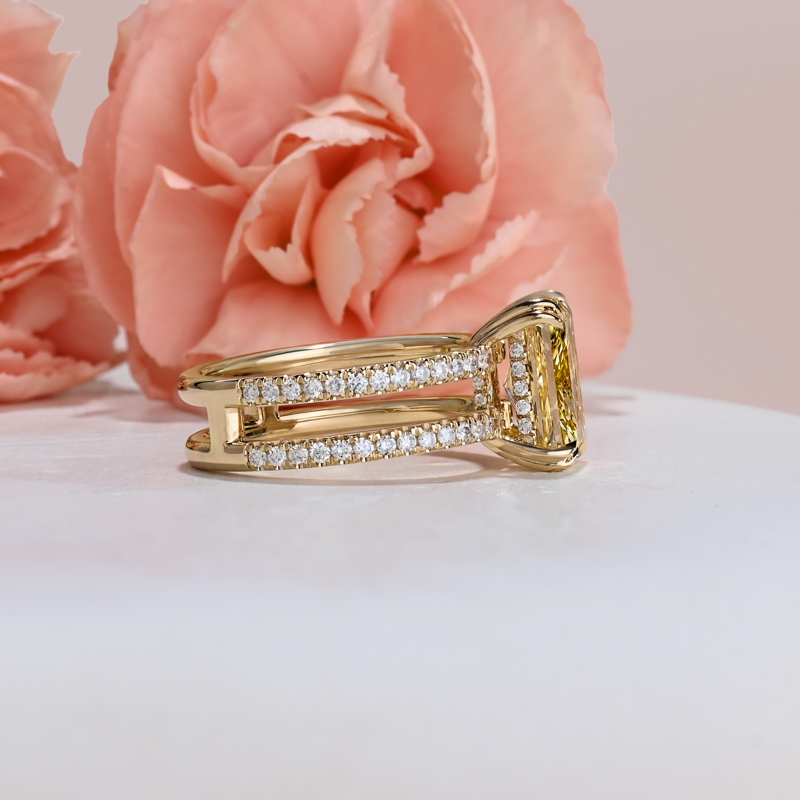 Duo Stella 2-1/2ct Fancy Yellow