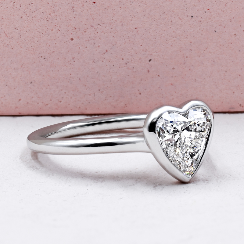 Allure Heart Bezel 2ct
