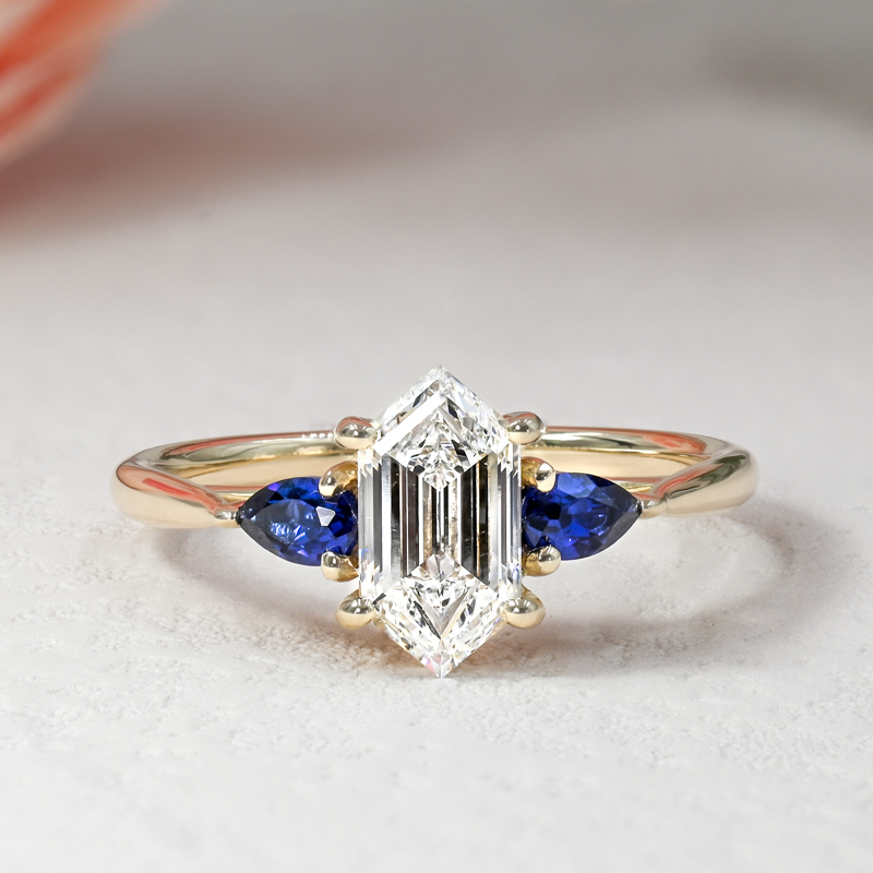 Trellis Saphire & 1-1/2ct Hexagon