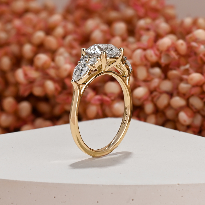 Custom Grand Pear 2ct Round