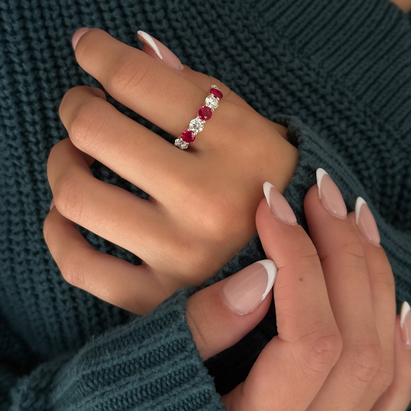 Rose Gold Classic Emerald & Diamond Band