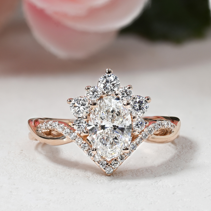 Twist Asymmetrical 1-1/4 Oval Ring
