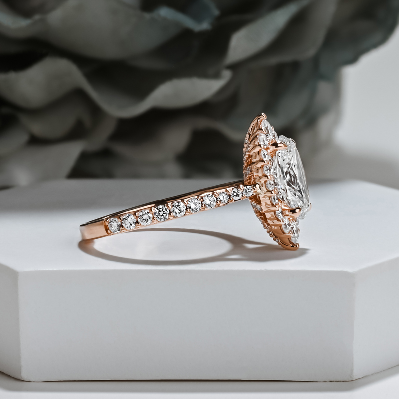 Orchid Deluxe Halo  2ct Oval
