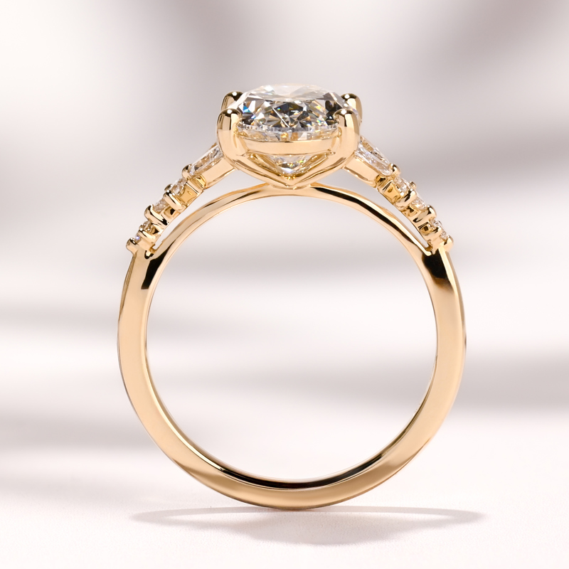Yellow Gold Luxe Aurora 3ct Oval Center