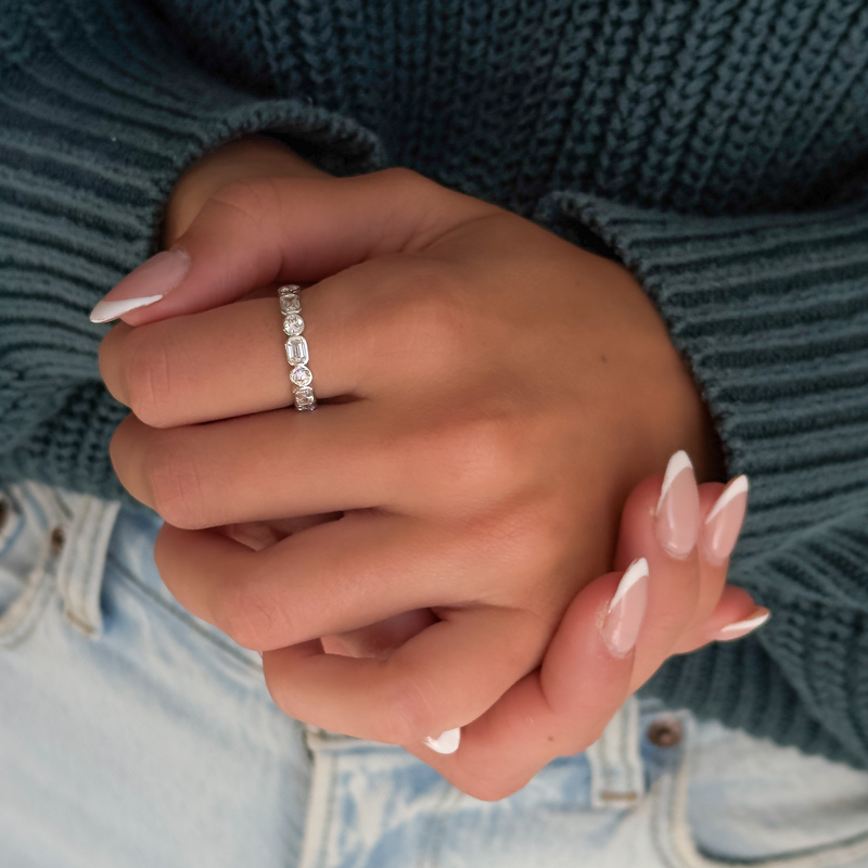 Rose Gold Frances Emerald & Oval (9/10ctw)