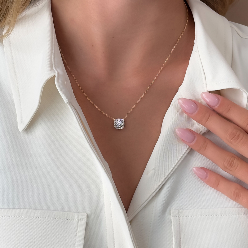 Rose Gold Cushion Halo Round Necklace (1 1/3ctw)