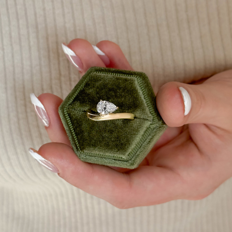 Rose Gold Wave Oval Ring (1ct)