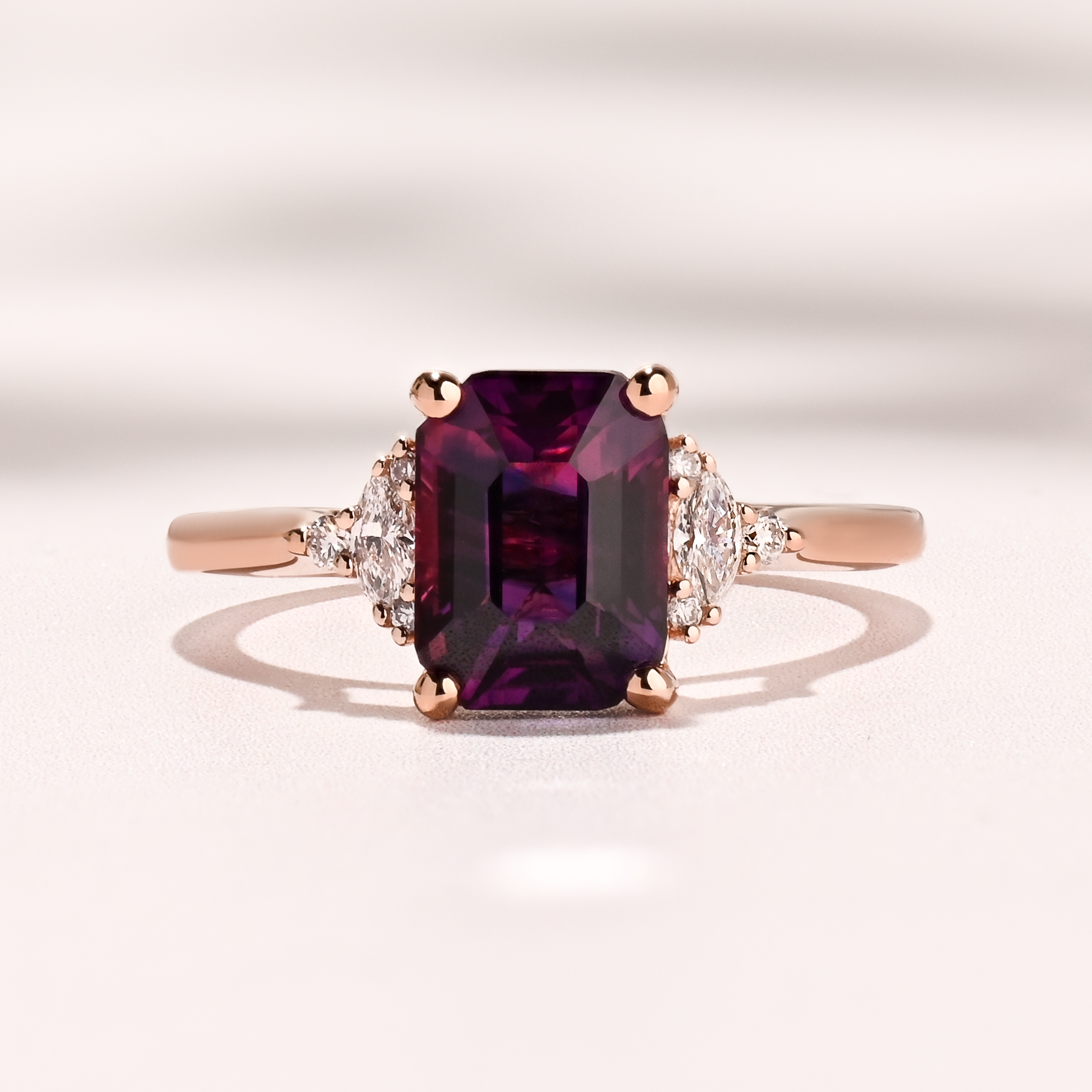 Savannah Bezel Ring I 2.65ct Purple Rectangular Sapphire