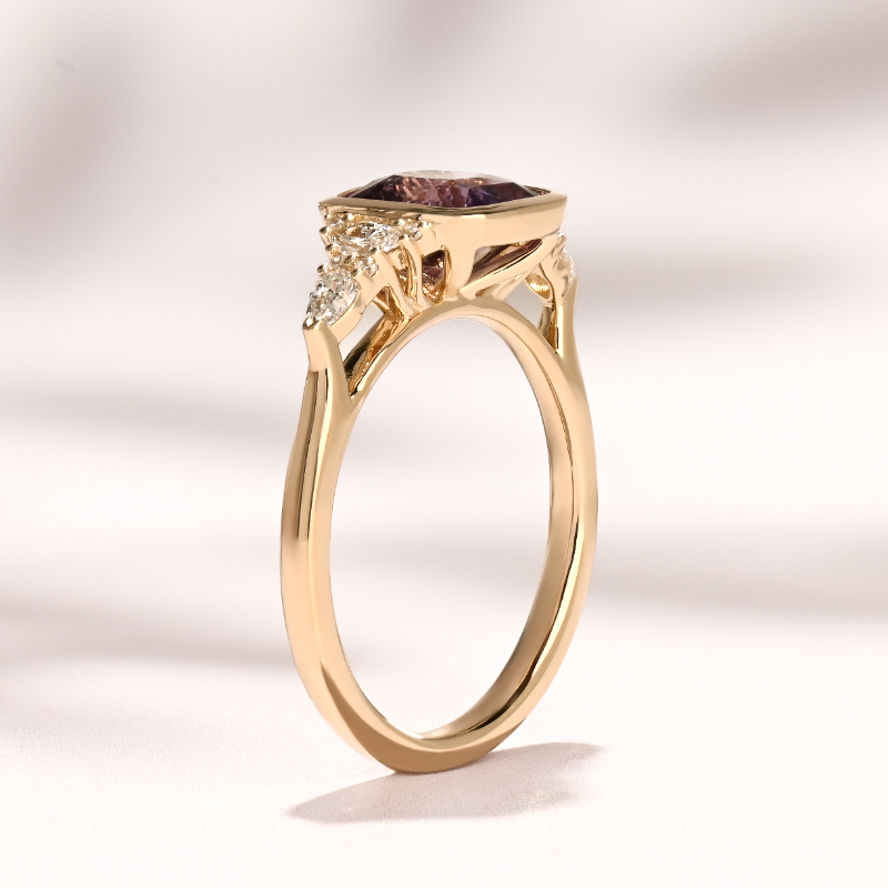Savannah Bezel Ring I 2.17ct Purple Cushion Sapphire
