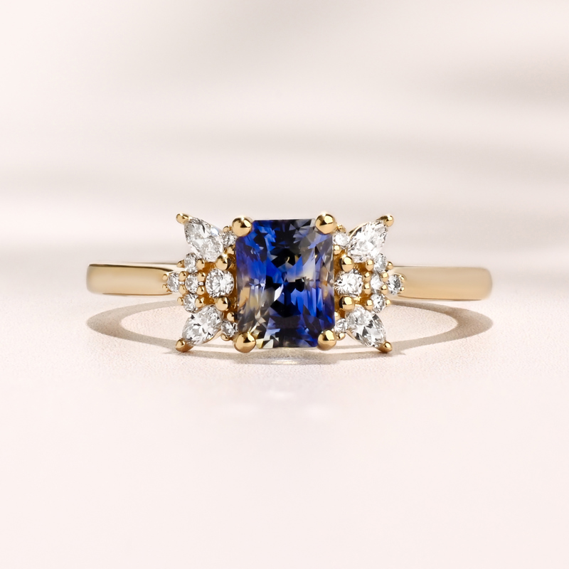 Solenya Ring I 1.15ct Bi-Color Rectangular Sapphire