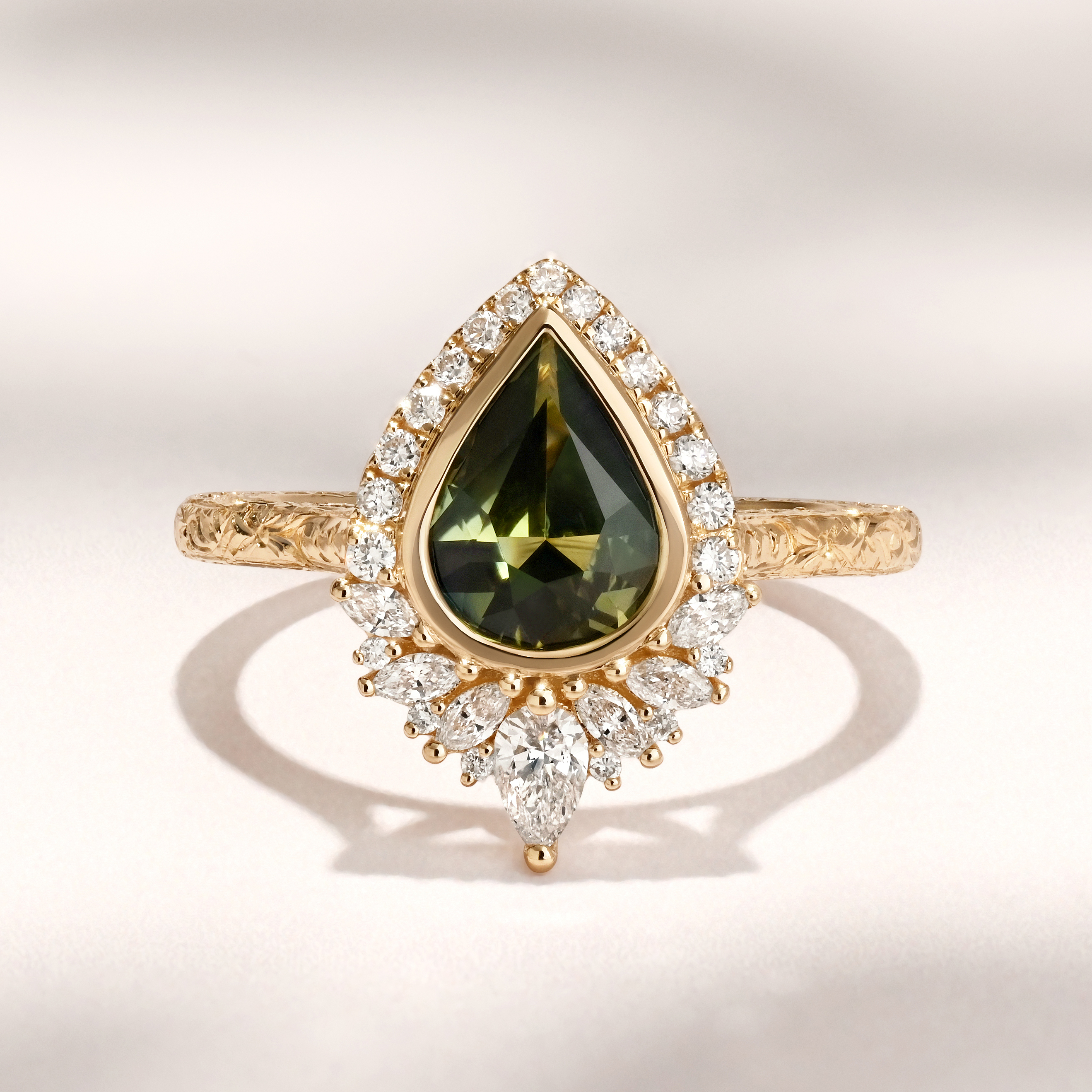 Palmina Ring I 1.03ct Austrialian Pear Green Sapphire