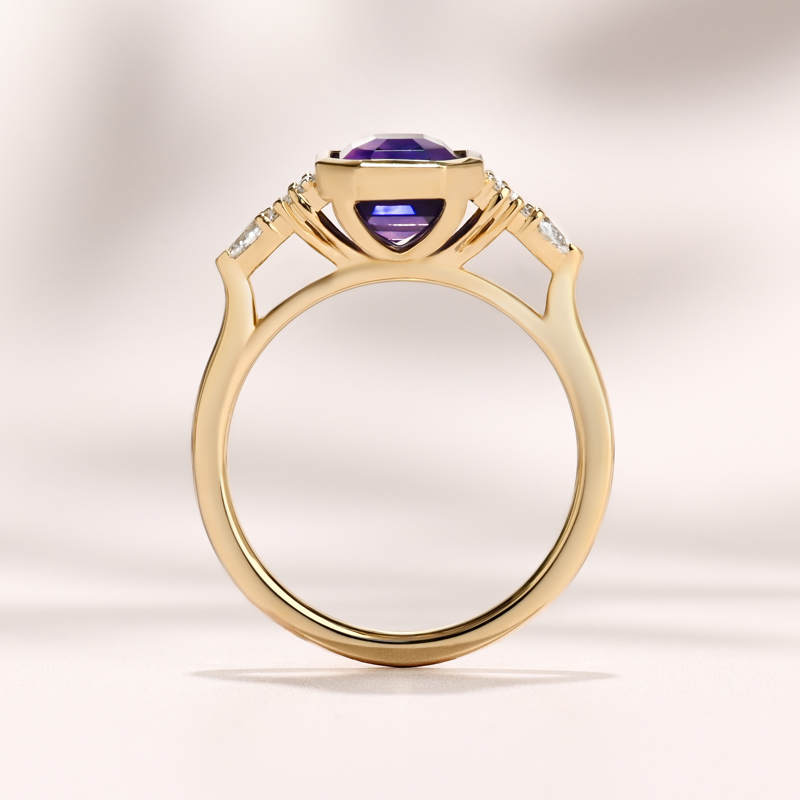 Savannah Bezel Ring I 3.15ct Purple Sapphire