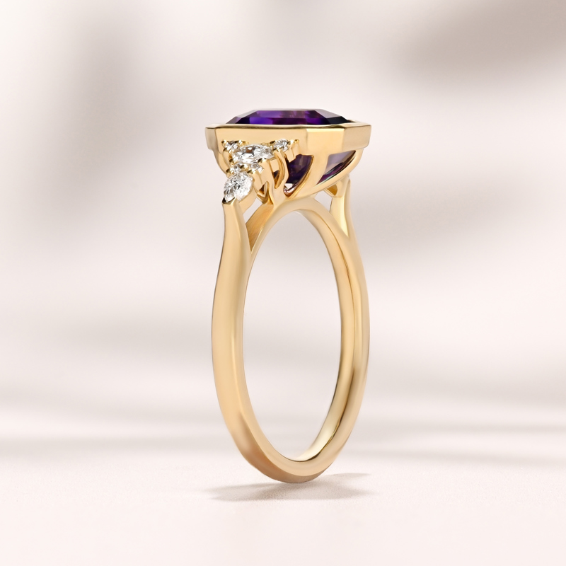 Savannah Bezel Ring I 3.15ct Purple Sapphire