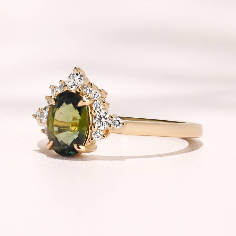 Splendor Ring I 1.55ct Oval Teal Sapphire