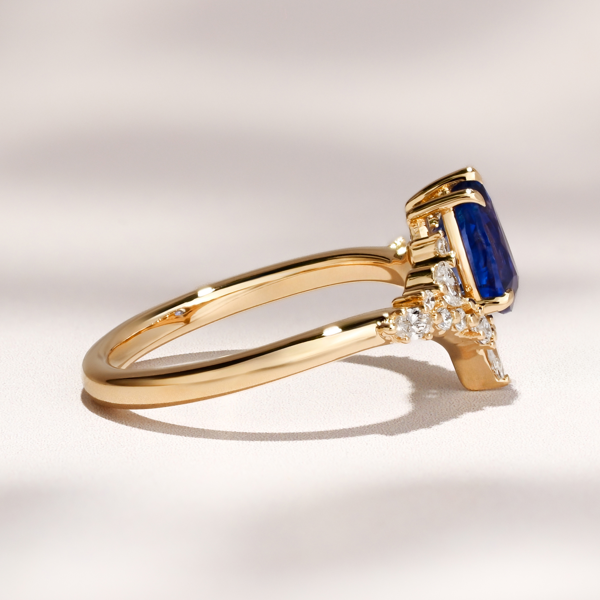 Eira Ring I 1.14ct Pear Madagascar Blue Sapphire