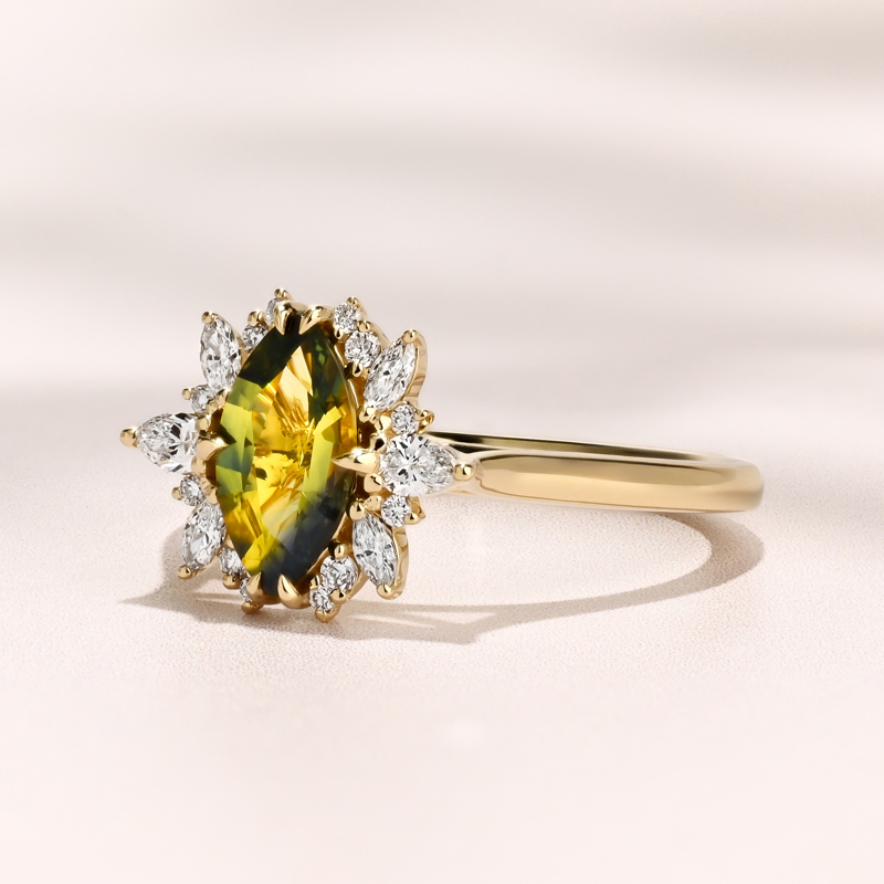 Sunray Ring I 1.05ct Marquise Green Sapphire