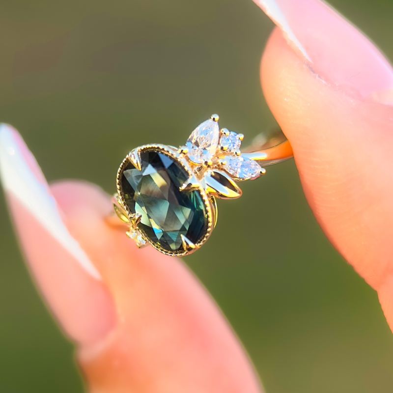 Veridia Ring I 1.39ct Oval Rose Teal Sapphire
