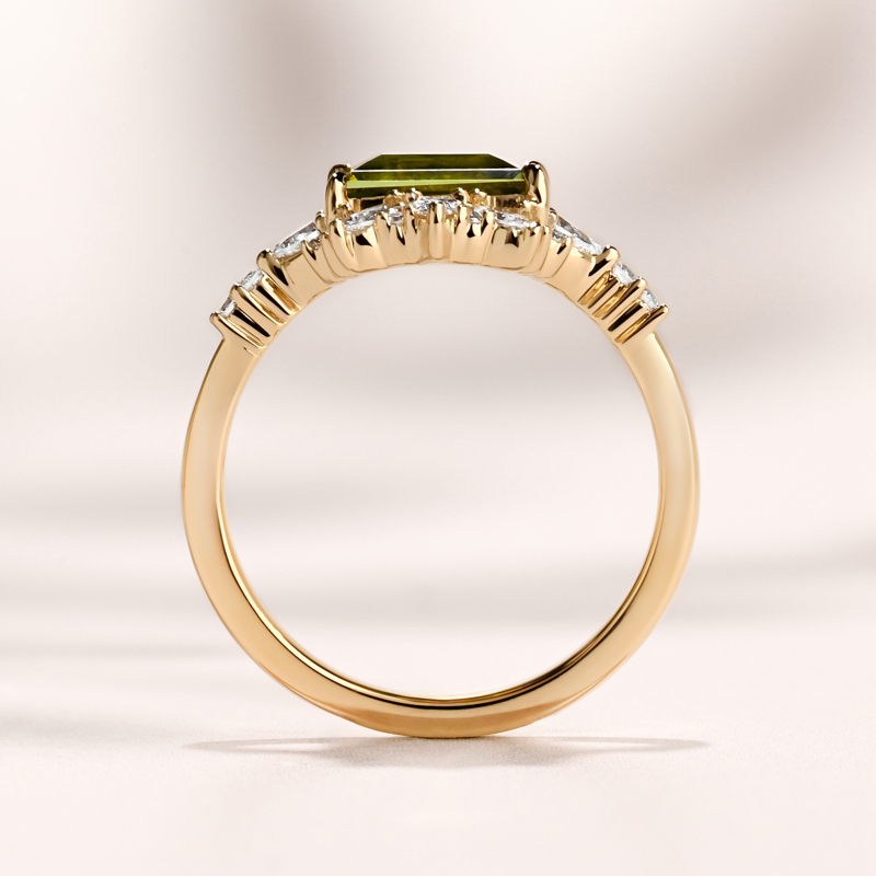 Serenade Ring I 1.55ct Green Rectangular Sapphire