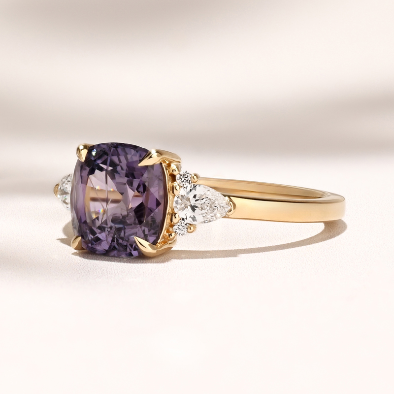 Profile Analia | 2.56 Cushion Purple Sapphire