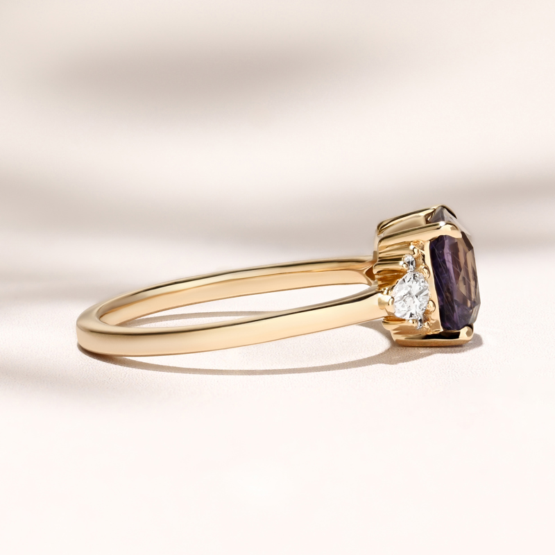 Profile Analia | 2.56 Cushion Purple Sapphire