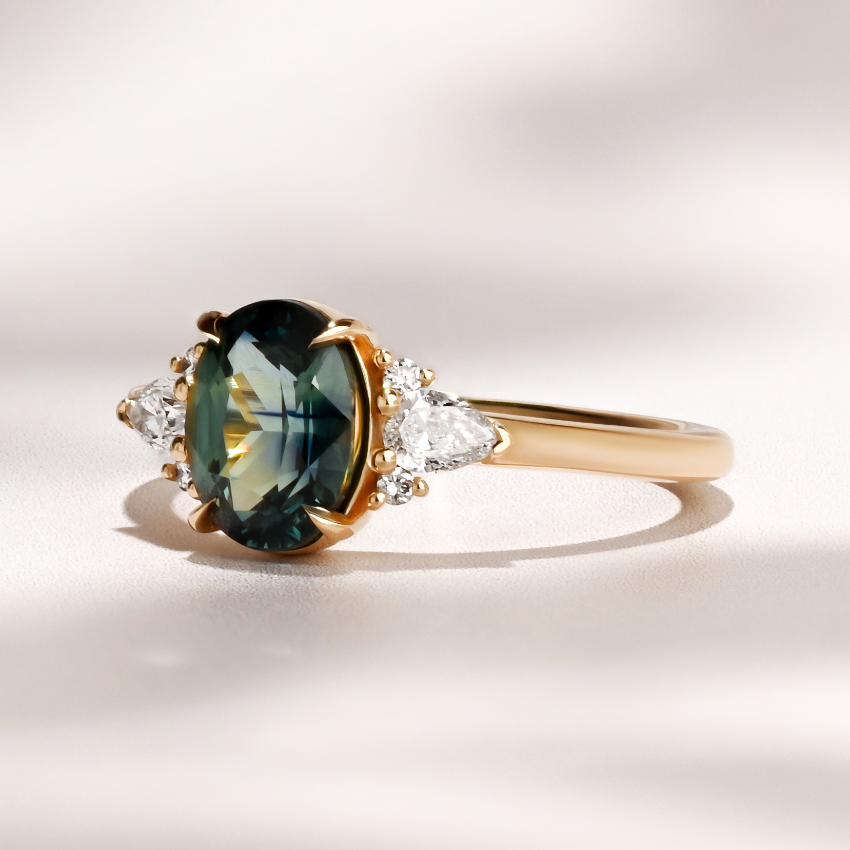 Profile Analia | 1.80ct Oval Teal Madagascar Sapphire