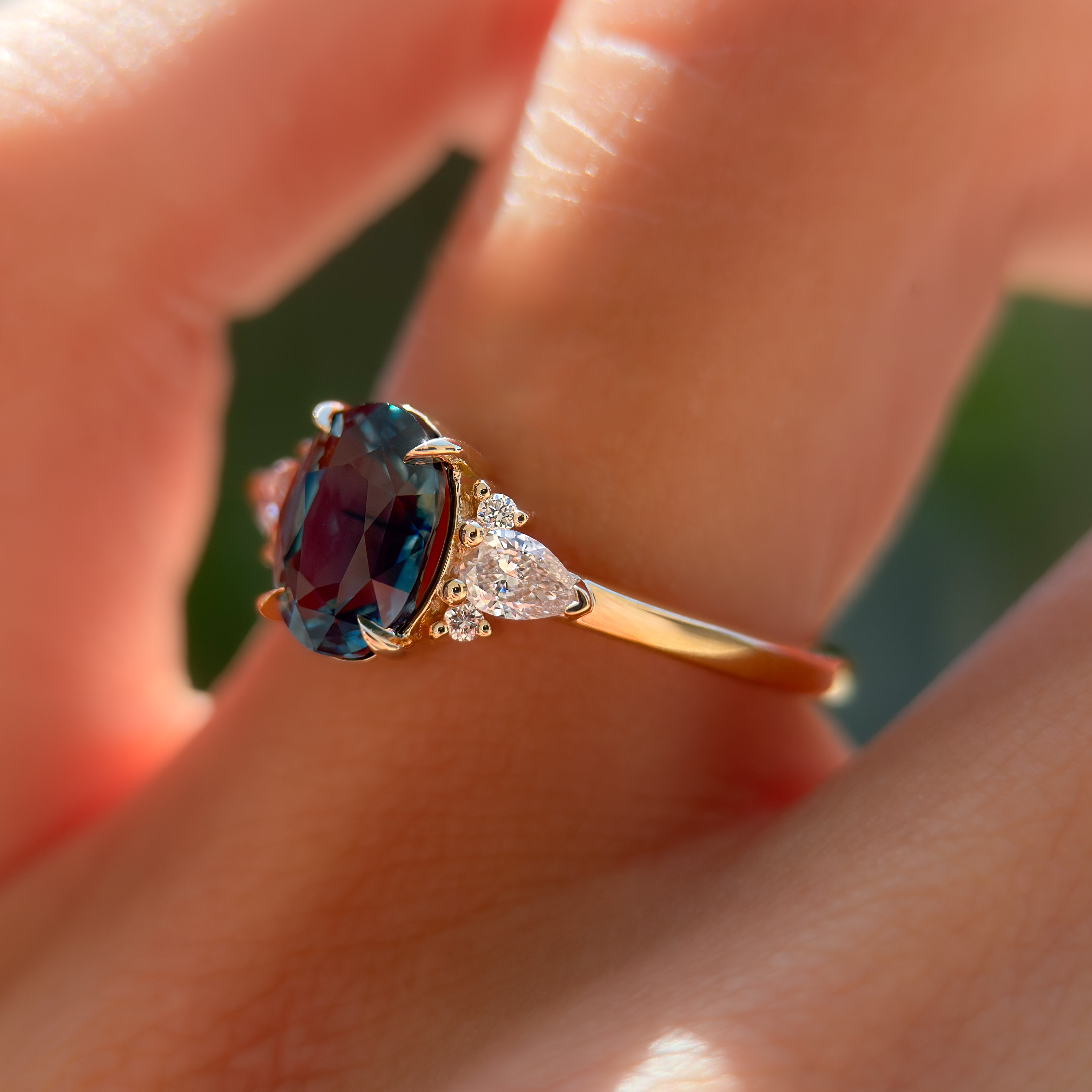 Profile Analia | 1.80ct Oval Teal Madagascar Sapphire