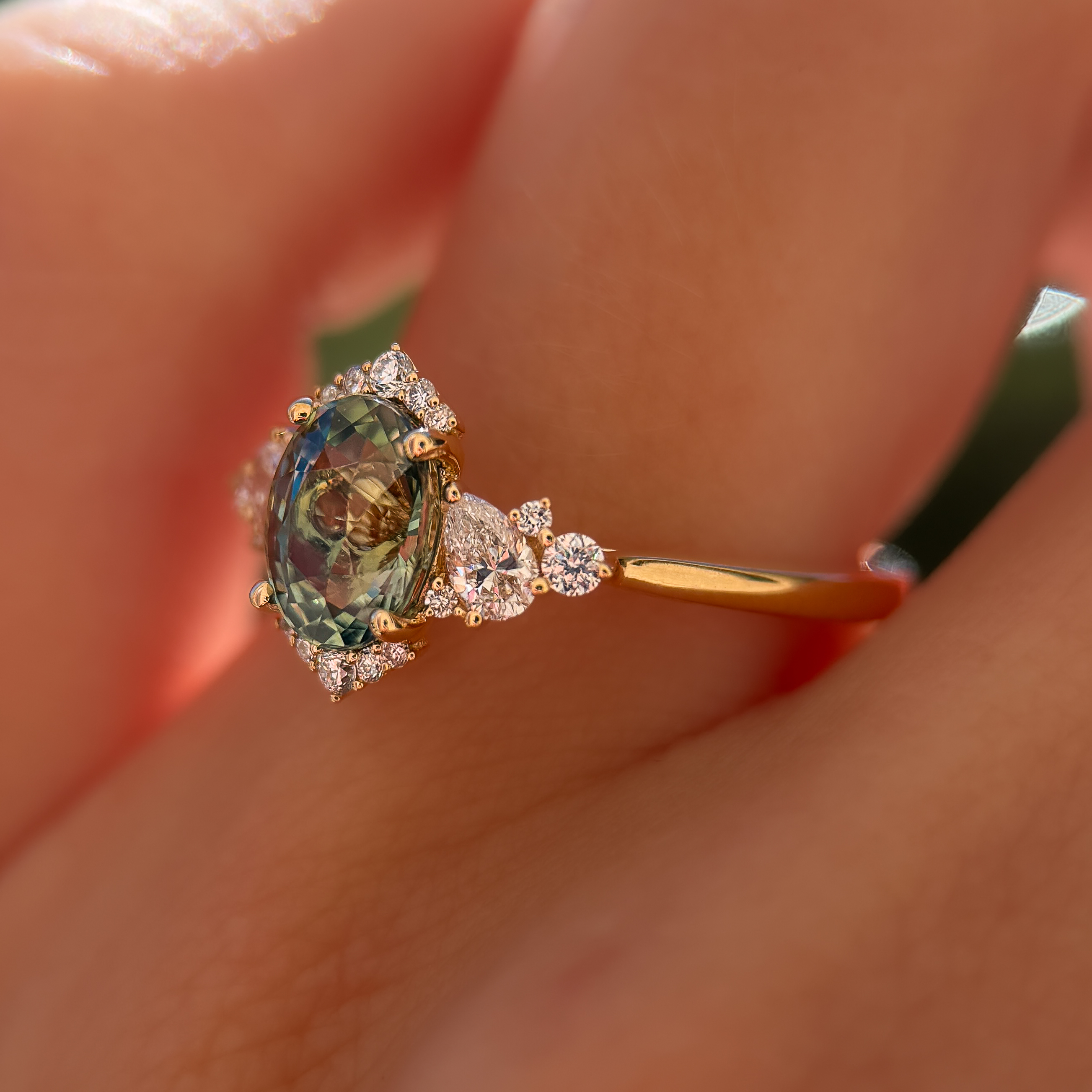 Comice Ring | 1.51ct Teal Oval Madegascar Sapphire