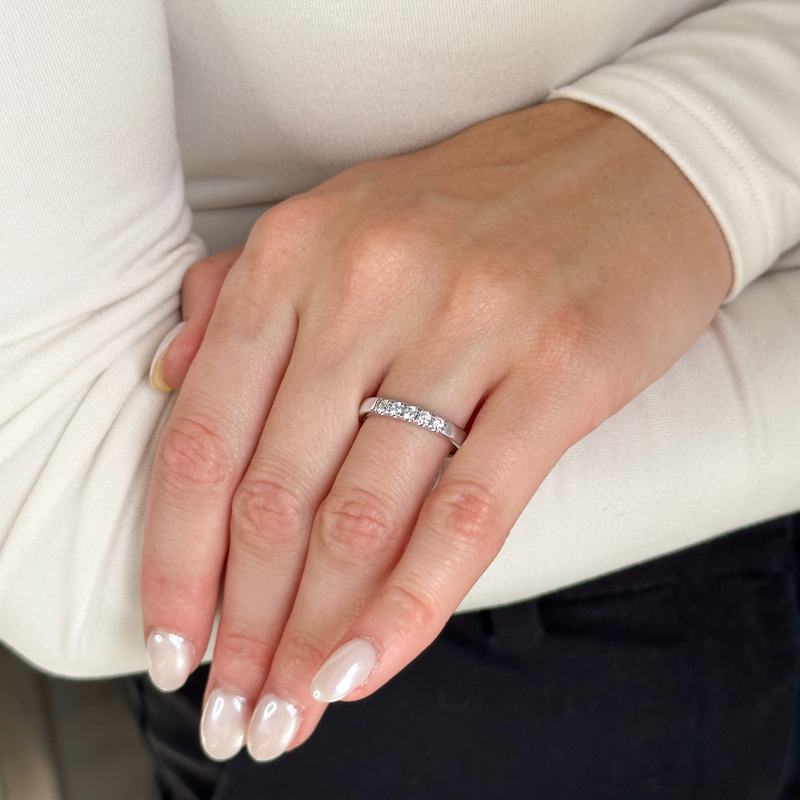 14K White Gold Five Stone 1/4ctw Lab Grown Diamond Band